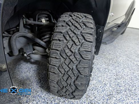 Used 2022 GMC Canyon AT4 AWD/4WD image 46