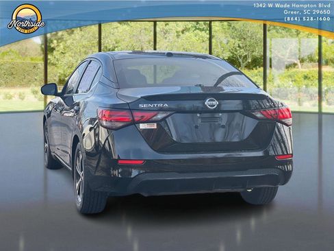 Used 2022 Nissan Sentra SV w/ Lighting Package image 5