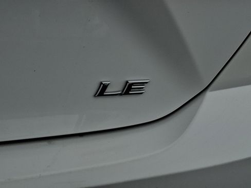 Used 2025 Toyota Camry LE FWD image 31