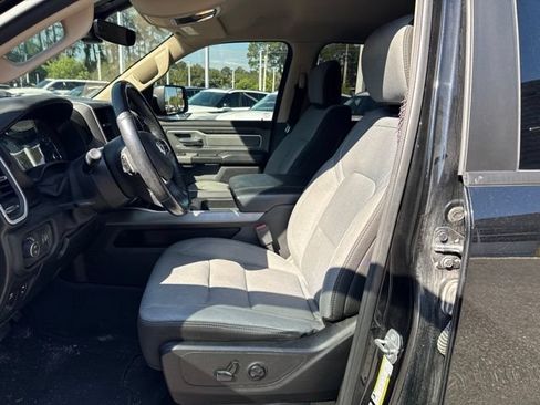 Used 2020 RAM 1500 Big Horn AWD/4WD image 18