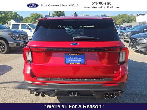 Certified 2025 Ford Explorer ST AWD/4WD image 4