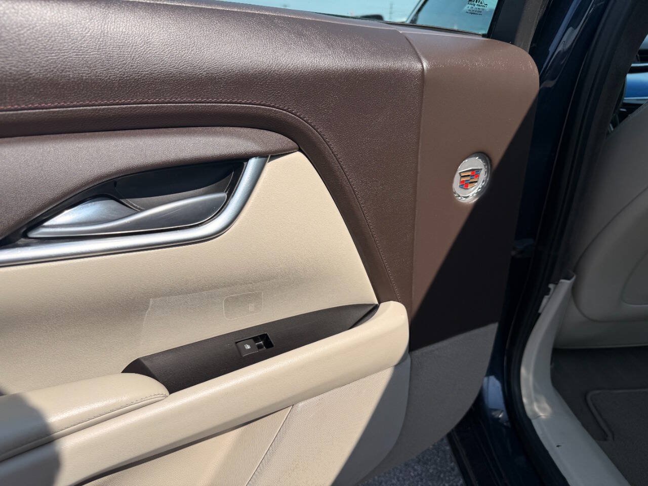 Used 2015 Cadillac XTS Limousine FWD image 17