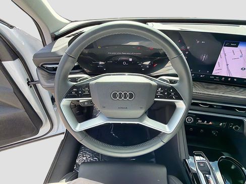 Certified 2025 Audi Q5 Prestige image 38