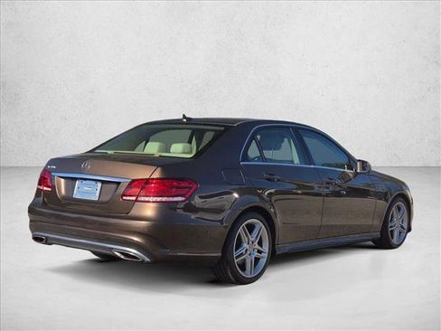 Used 2014 Mercedes-Benz E 350 Sedan image 5
