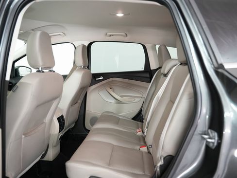 Used 2018 Ford Escape SE image 35