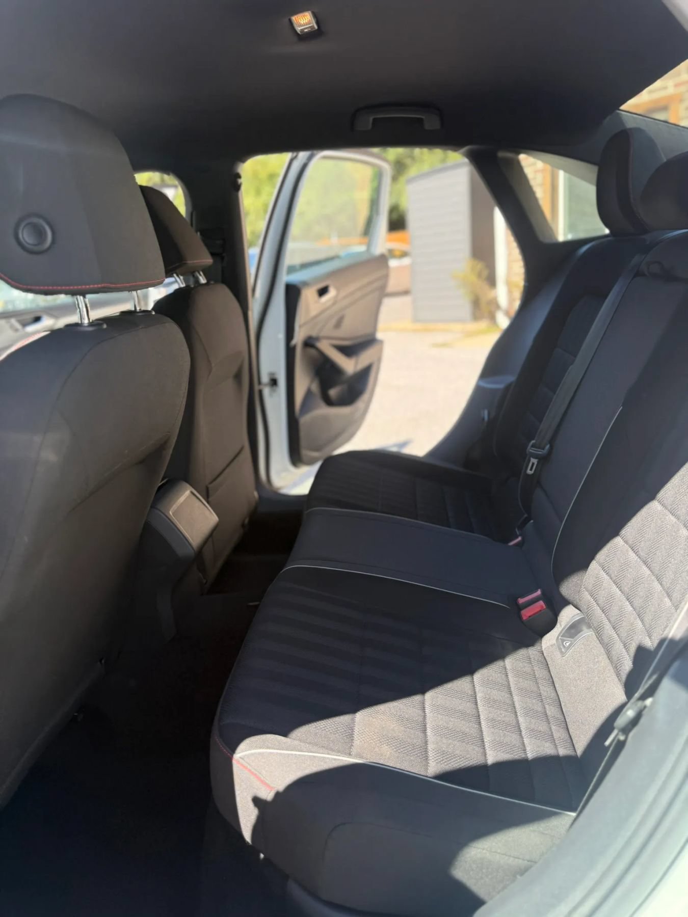 Used 2019 Volkswagen Jetta GLI FWD image 14