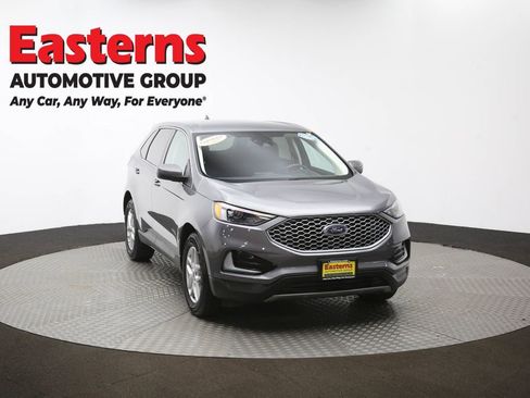 Used 2023 Ford Edge SEL image 51