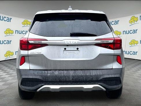 Used 2023 Kia Seltos LX image 4