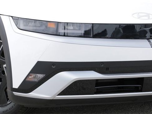 New 2026 Hyundai Ioniq 5 SEL image 3