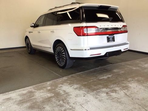 Used 2019 Lincoln Navigator Black Label w/ Cargo Package AWD/4WD image 4
