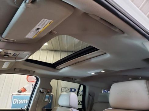 Used 2016 GMC Yukon Denali AWD/4WD image 19