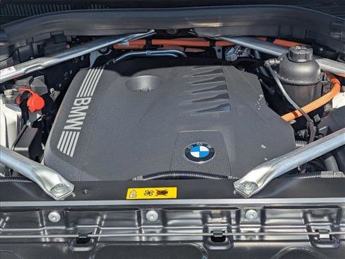 New 2026 BMW X5 xDrive50e image 16