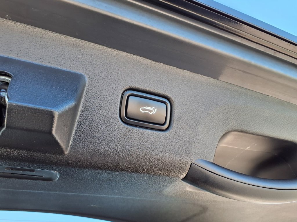 Certified 2025 Kia Sportage X-Line Prestige AWD/4WD image 9