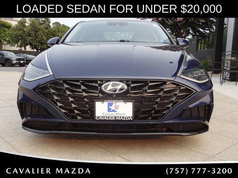 Used 2021 Hyundai Sonata Limited w/ Preferred Accessory Package FWD image 9