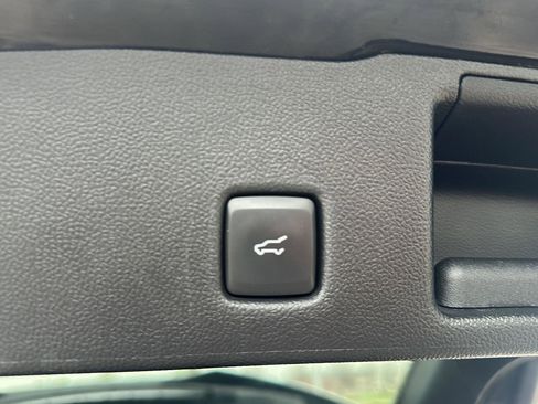 Used 2023 Ford Escape ST-Line image 13