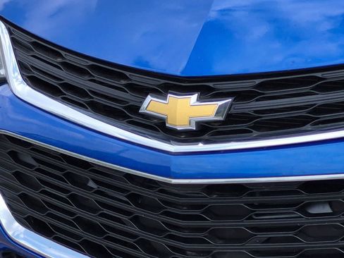 Used 2017 Chevrolet Cruze LT w/ Convenience Package FWD image 12