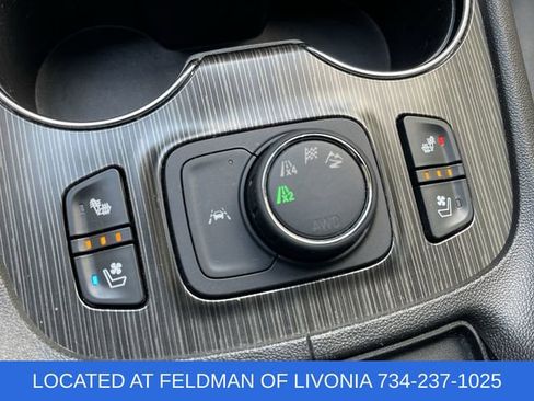 Used 2022 GMC Acadia SLT w/ Elevation Edition AWD/4WD image 36