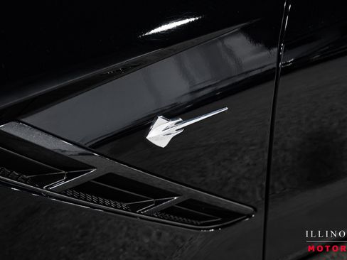 Used 2015 Chevrolet Corvette Stingray Coupe w/ 2LT Preferred Equipment Group image 8