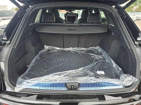 New 2025 Audi SQ5 Premium Plus image 17