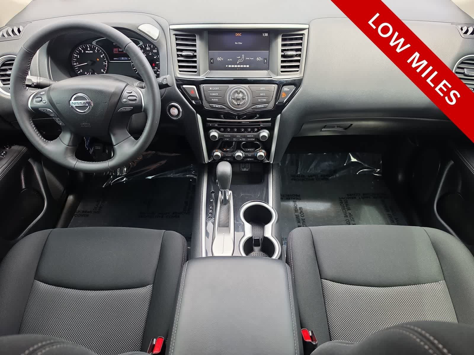 Used 2020 Nissan Pathfinder SV FWD image 14