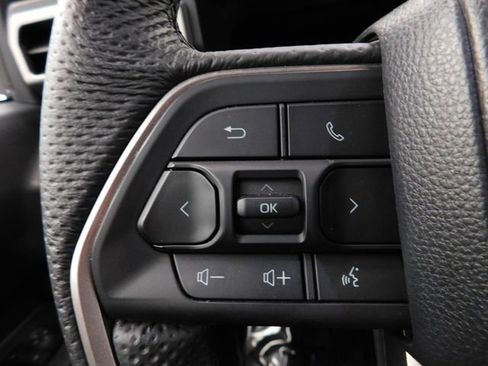 Used 2024 Toyota Tacoma TRD Off-Road image 27