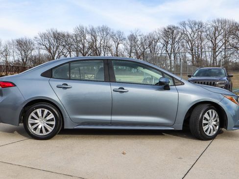 Used 2021 Toyota Corolla LE image 5