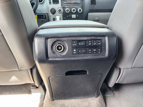 Used 2008 Toyota Sequoia Limited RWD image 24