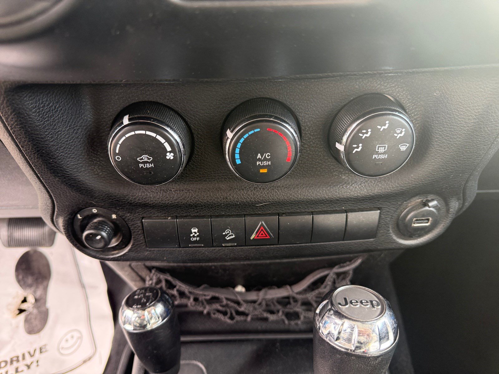 Used 2012 Jeep Wrangler Unlimited Sport AWD/4WD image 12