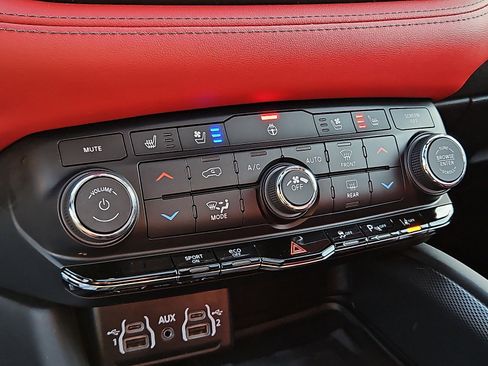 Used 2022 Dodge Durango R/T image 16