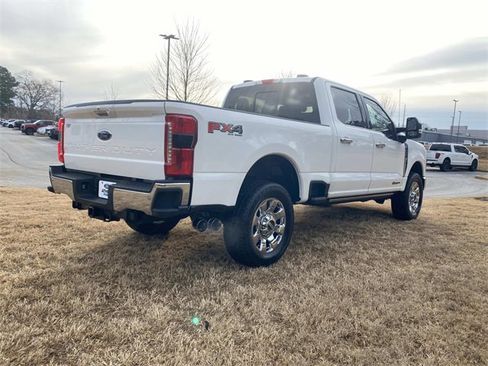 Used 2024 Ford F250 Lariat w/ Lariat Ultimate Package image 3