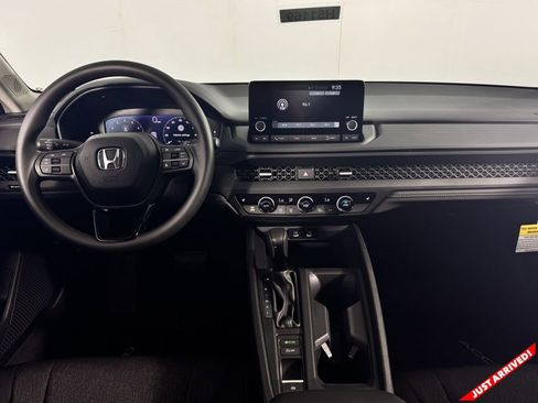 New 2025 Honda Accord SE image 18