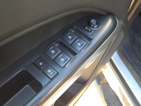 Used 2020 Chevrolet Colorado LT w/ Luxury Package AWD/4WD image 6