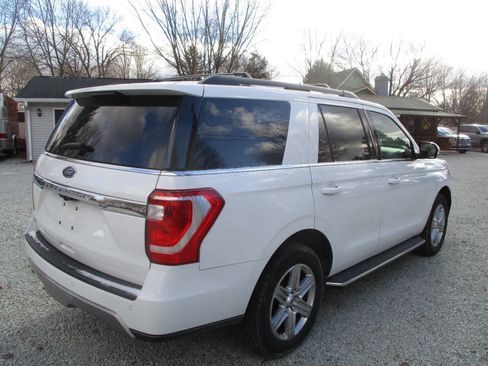 Used 2021 Ford Expedition XLT image 5