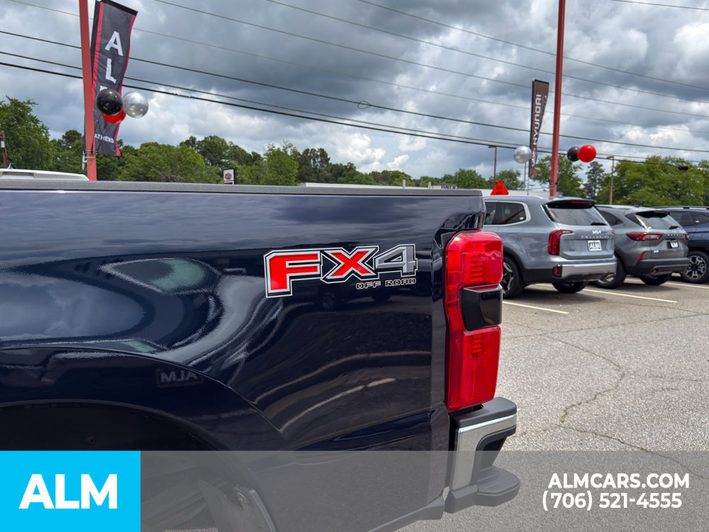 Used 2023 Ford F250 Lariat w/ FX4 Off-Road Package AWD/4WD image 6