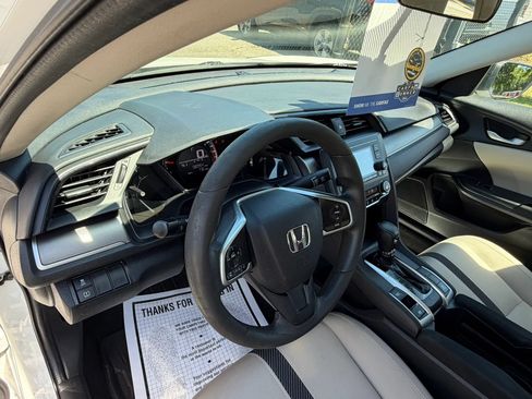 Used 2017 Honda Civic LX image 9