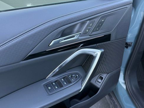 Used 2025 BMW X2 xDrive28i image 22