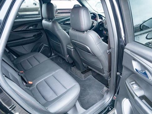 Used 2022 Chevrolet TrailBlazer RS image 34