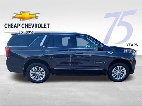 Used 2023 GMC Yukon SLT w/ SLT Luxury Package AWD/4WD image 7