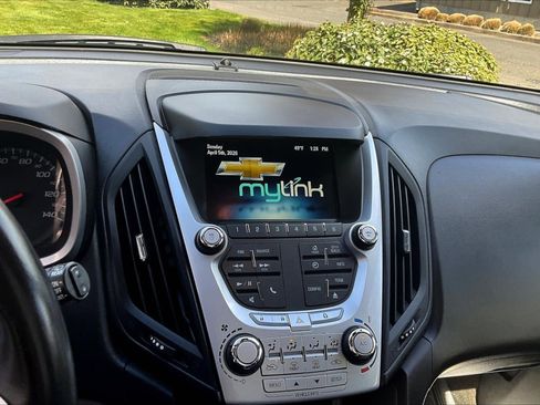 Used 2015 Chevrolet Equinox LT w/ Driver Convenience Package image 14