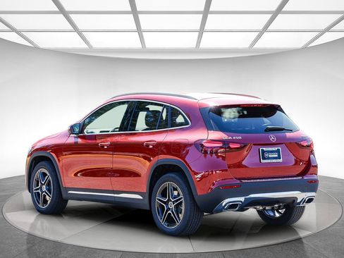 New 2026 Mercedes-Benz GLA 250 4MATIC image 2