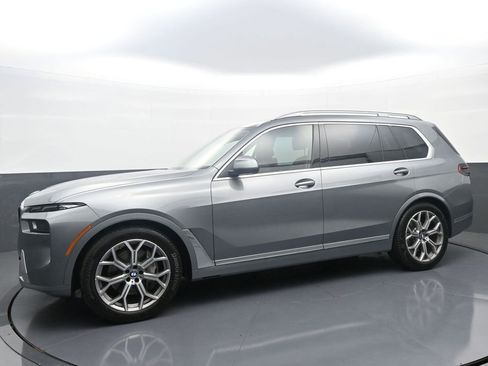 Used 2026 BMW X7 xDrive40i AWD/4WD image 4