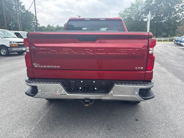 Used 2023 Chevrolet Silverado 1500 LTZ AWD/4WD image 6