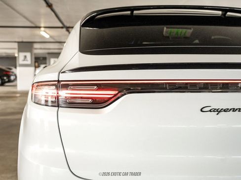Used 2023 Porsche Cayenne Turbo AWD/4WD image 62
