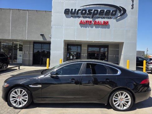 Used 2018 Jaguar XF Prestige image 9