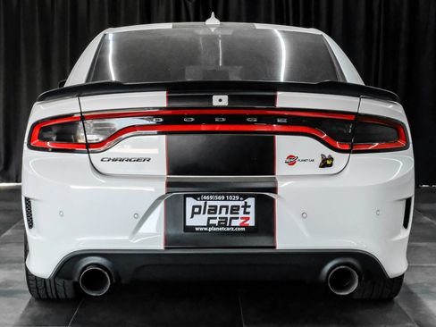 Used 2023 Dodge Charger Scat Pack w/ Technology Group RWD image 9