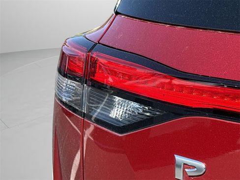 Certified 2024 Nissan Armada SL w/ Captain's Chairs Package image 18