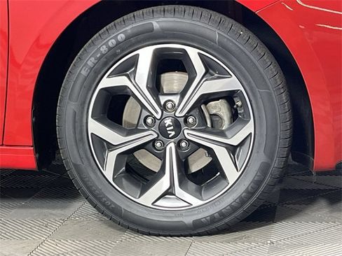 Certified 2021 Kia Forte LXS image 10