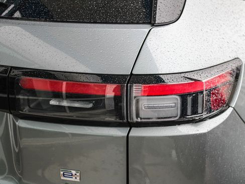 New 2025 Honda Prologue EX image 9