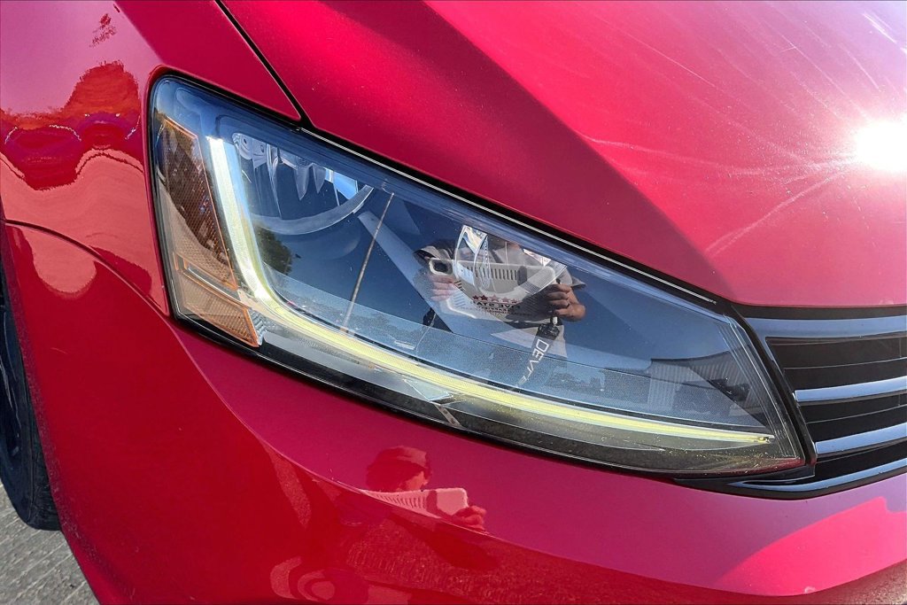 Used 2018 Volkswagen Jetta Sport FWD image 26