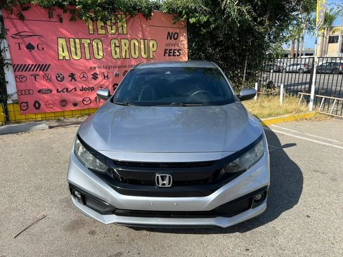 Used 2021 Honda Civic Sport image 2